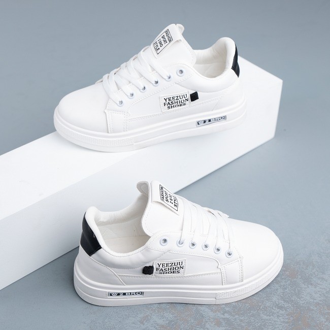 كوتش جلد حريمي موديل YEEZUE Shoes