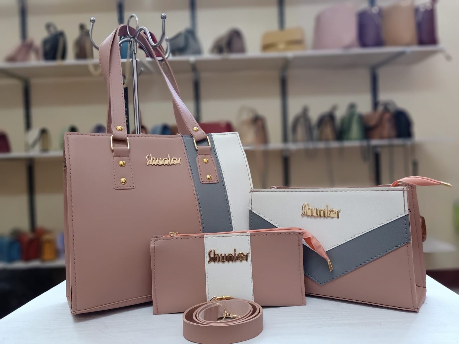 شنطه shunier